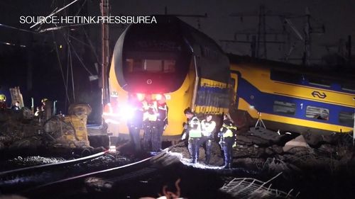 VIDEO Accident feroviar în Olanda: un mort și circa 30 de răniți după ce două trenuri s-au lovit de o macara în apropiere de Haga