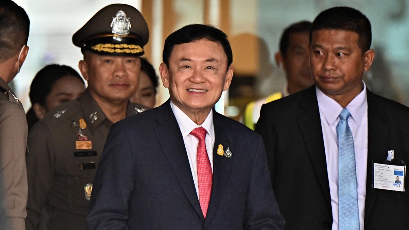 Fostul prim-ministru Thaksin Shinawatra s-a întors în Thailanda după 15 ani de exil