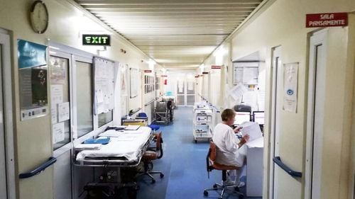 Jumătate dintre spitalele din subordinea Primăriei Capitalei nu au bani pentru intervenții de securitate la incendiu, iar Maternitatea Giulești este sub supravegherea ISU / Nicușor Dan promite că vor fi alocate fonduri