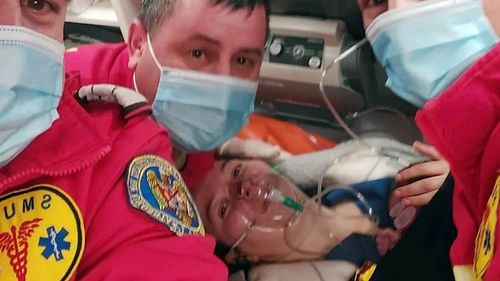 O femeie din Suceava a născut în ambulanța SMURD / Membru al echipajului: ”Nici când s-a născut cel mic, al meu, nu am fost așa de emoționat”