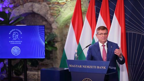Scandal la Banca Națională a Ungariei / Procurorii au făcut percheziții la Curtea de Conturi într-o anchetă ce vizează pierderea unor active de ordinul sutelor de miliarde de forinți de la bancă