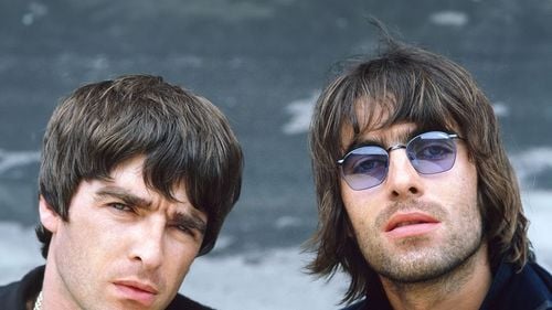 Sume exorbitante pentru un loc la concertele trupei Oasis. Guvernul britanic vrea să plafoneze preţurile biletelor