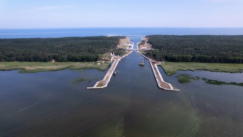 Polonia inaugurează un canal spre Baltica pentru a evita apele teritoriale ruseşti