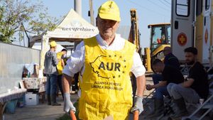 Senatorul AUR Andrei Dîrlău, declarații cu tentă rasistă și conspiraționistă de la tribuna Senatului: "Se încurajează metisarea rasială în Europa /  Populațiile autohtone sunt înlocuite de migranți afro-asiatici"