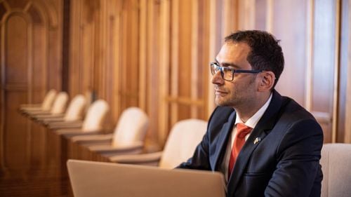 Fost deputat USR, după ce Elena Lasconi l-a comparat pe Nicușor Dan cu Călin Georgescu: Pur și simplu îmi curge sânge din urechi auzind-o