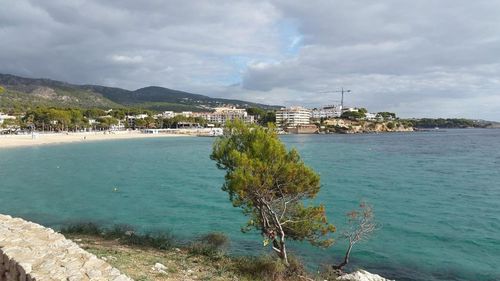 Ploi torenţiale în Mallorca / O excursionistă britanică a fost găsită moartă