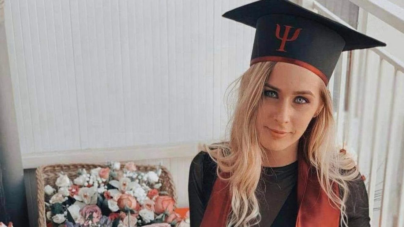 INTERVIU Patricia Benea, proaspăt absolvent de master în psihologie, nota 10 la Titularizare 2021, viitor consilier școlar suplinitor pentru ca nu există posturi: În facultate nu am interacționat cu profesori care să vorbească despre acest examen, nu cred că e în zona lor de interes