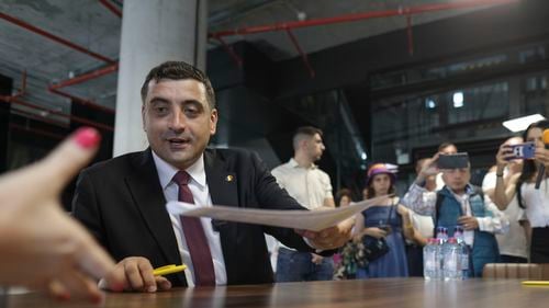 George Simion, candidatul partidului extremist AUR, vrea România alături de Ungaria și Slovacia în grupul de la Vișegrad / Narațiunile Rusiei: fără ajutor militar pentru Ucraina