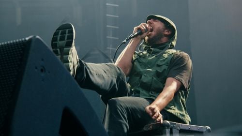 Rage Against the Machine nu va mai susţine concerte şi se destramă pentru a treia oară / Anul trecut, basistul Tim Commerford a dezvăluit că a fost diagnosticat cu cancer de prostată