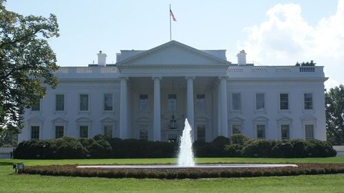 Crește numărul posibililor candidați democrați la alegerile pentru Casa Albă din 2020. Trump ar putea să aibă și el competitori printre republicani