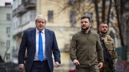 Londra vrea să livreze Poloniei tancuri, în schimbul unor tancuri de tip T-72 pe care să le ofere Ucrainei, anunţă Boris Johnson/ Militari ucraineni, instruiți în Regatul Unit