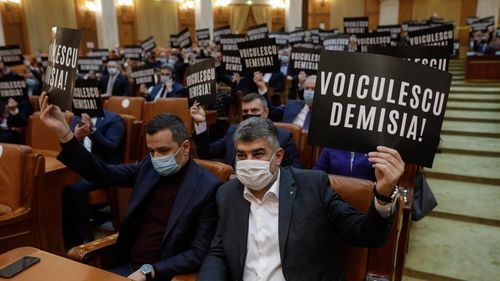 PSD depune miercuri la Camera Deputaţilor moţiunea simplă intitulată „Incompetenţa şi lipsa de asumare ucid – Vlad Voiculescu, un pericol pentru sănătatea românilor”