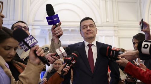 Grindeanu somează Executivul din care face parte să reducă prețurile la combustibili