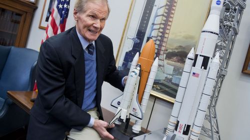 Administratorul NASA vizitează Bulgaria și România / Bill Nelson se întâlnește cu înalți demnitari din ambele țări, inclusiv cu premierul României - presă