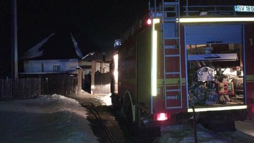 Un bărbat de 65 de ani a murit într-un incendiu care i-a mistuit gospodăria, într-un sat din Suceava