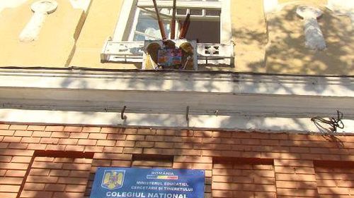 Premiile Uniunii Scriitorilor din România: Adrian Popescu, Ion Mureşan, Adrian G. Romila, Adrian Papahagi, Augustin Cupşa, Vlad Alexandrescu, între câştigători