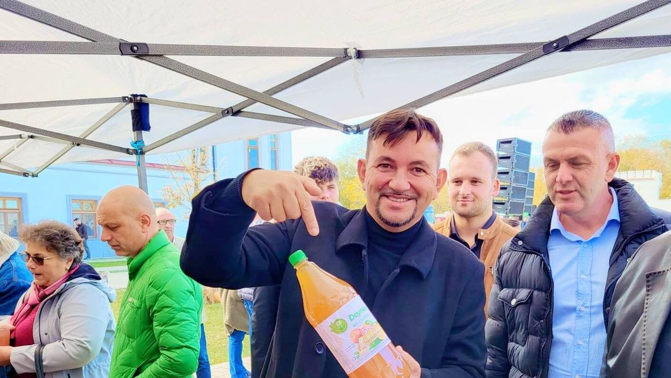 Partidul extremist AUR l-a ales șeful organizației județene Hunedoara pe deputatul Tiberiu Barstan, participant la asaltul asupra Biroului Electoral Central din martie. El și-a trecut în CV doar un liceu auto