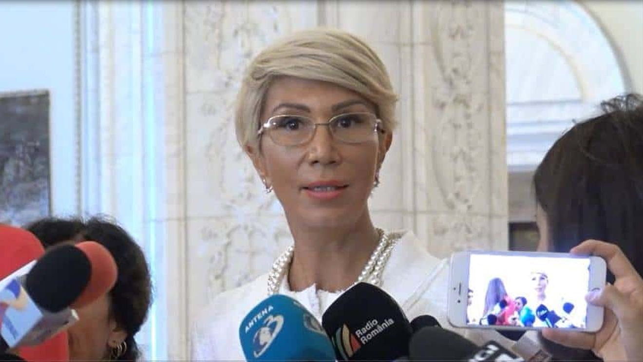 Raluca Turcan spune că alegerea primarilor în două tururi rămâne un obiectiv parlamentar al PNL
