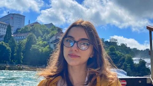 Ștefania Gîrjoabă, singura elevă din Olt cu media 10 la examenul de Bacalaureat 2023: Nu sunt de acord cu sistemul actual de învățământ. Ar trebui să se păstreze majoritatea materiilor până undeva în clasa a VII-a, de atunci copiii deja se orientează spre ceva anume și ar trebui să se concentreze pe acel lucru