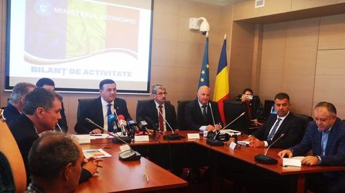 UPDATE Ministerul Economiei și Transelectrica anunță oficial revocarea lui Carașol din funcțiile de conducere a gigantului energetic, în scandalul diplomei false de inginer