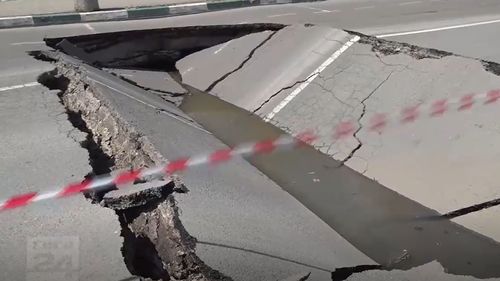 Drum surpat în centrul localității Techirghiol. Circulația rutieră este blocată