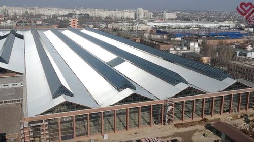 Negoiță spune că va muta Primăria Sectorului 3 la Hala Laminor, până la finalul anului / În sediul din Dristor va funcționa un centru de excelență pentru tineret