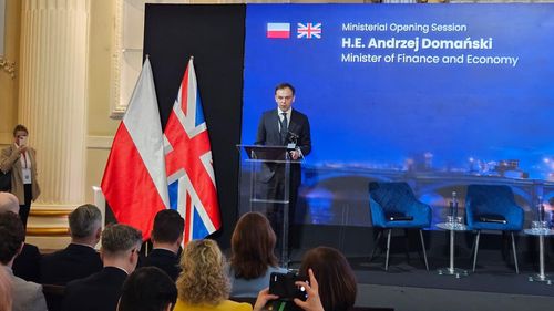 Polonia se va concentra pe SAFE, planul de apărare al UE, afirmă ministrul finanțelor