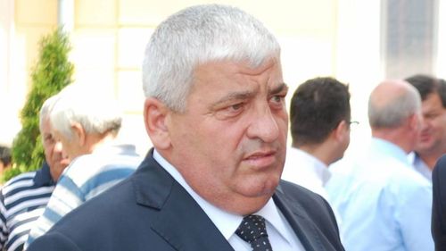 OFICIAL: Fost milițian cu BAC-ul luat la 50 de ani, Dan Ciocan, a fost înlăturat de la șefia PSD Caracal de către Paul Stănescu. Ciocan, unul dintre social-democrații care controlează județul Olt, cu legături în clanurile interlope locale