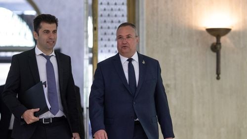 Premierii României și Bulgariei anunță proiecte comune majore în transporturi și energie: task force pentru noi poduri rutiere și pentru dragarea Dunării / Interconectare energetică