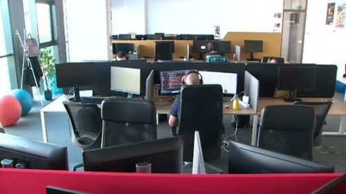 Munca de acasă nu mai e dorită nici de angajatori, nici de angajați, la cinci ani de la pandemie. Sistemul practicat acum