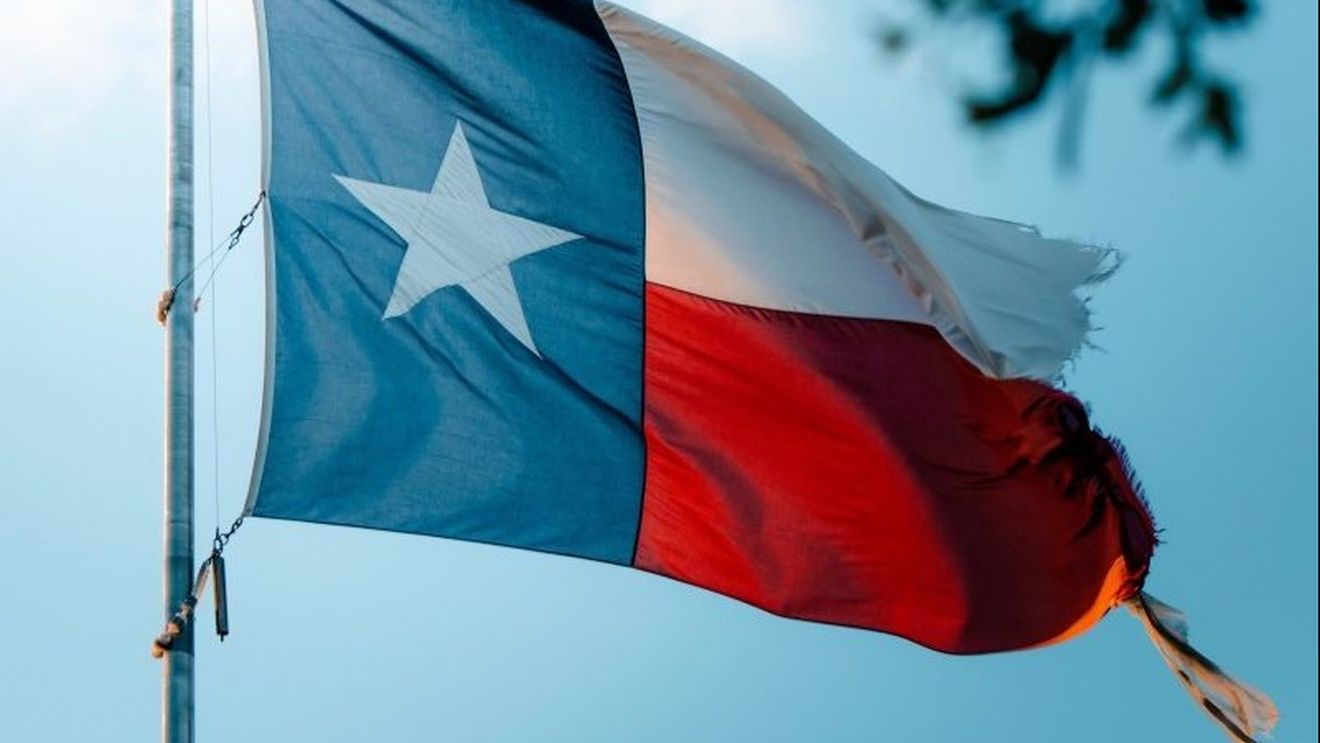O moaşă, prima persoană inculpată penal în Texas cu privire la efectuarea unor „avorturi ilegale” /  Femeia riscă până la 20 de ani de închisoare