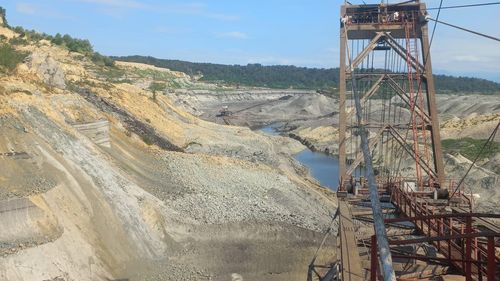 Ministerul Energiei: Nu au existat persoane rănite în urma alunecărilor de teren de la cariera Tismana. Perimetrul minier va fi repus complet în funcţiune în cel mai scurt timp