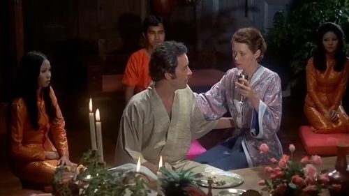 Netflix va difuza începând cu 1 iulie Emmanuelle, filmul erotic cult al anilor 1970