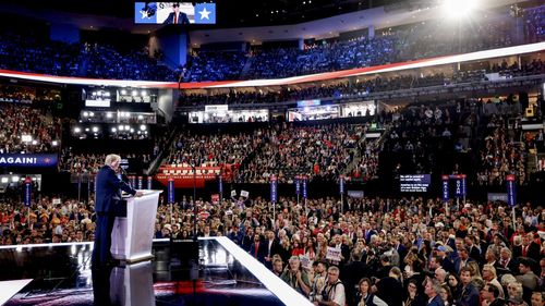 Trump, la primul miting de campanie după ce a fost împuşcat: Am încasat un glonţ pentru democraţie