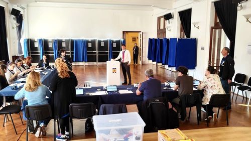 AEP: Acuzațiile lansate în mediul online de către un competitor electoral sunt complet false și nefondate. Întregul proces electoral pentru alegerea Președintelui României din anul 2025 s-a desfășurat într-un climat de integritate, corectitudine și transparență
