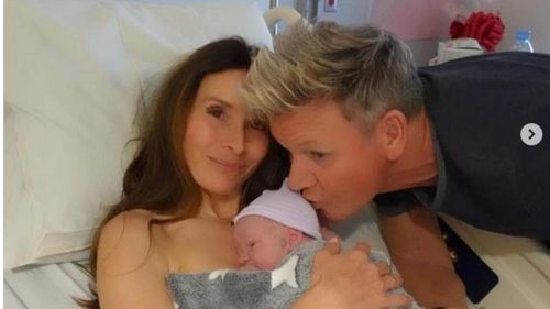 Celebrul chef Gordon Ramsay anunţă naşterea celui de-al şaselea copil al său, la 57 de ani / Autoare de cărţi de bucate, mama, Tana, are 49 de ani
