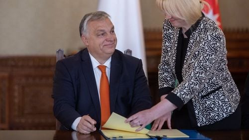 Orbán: Istoria economiei europene când transportam resurse și materii prime ieftine din Rusia s-a terminat. Nu avem o strategie nouă iar noi șefii de state trebuie să identificăm soluții