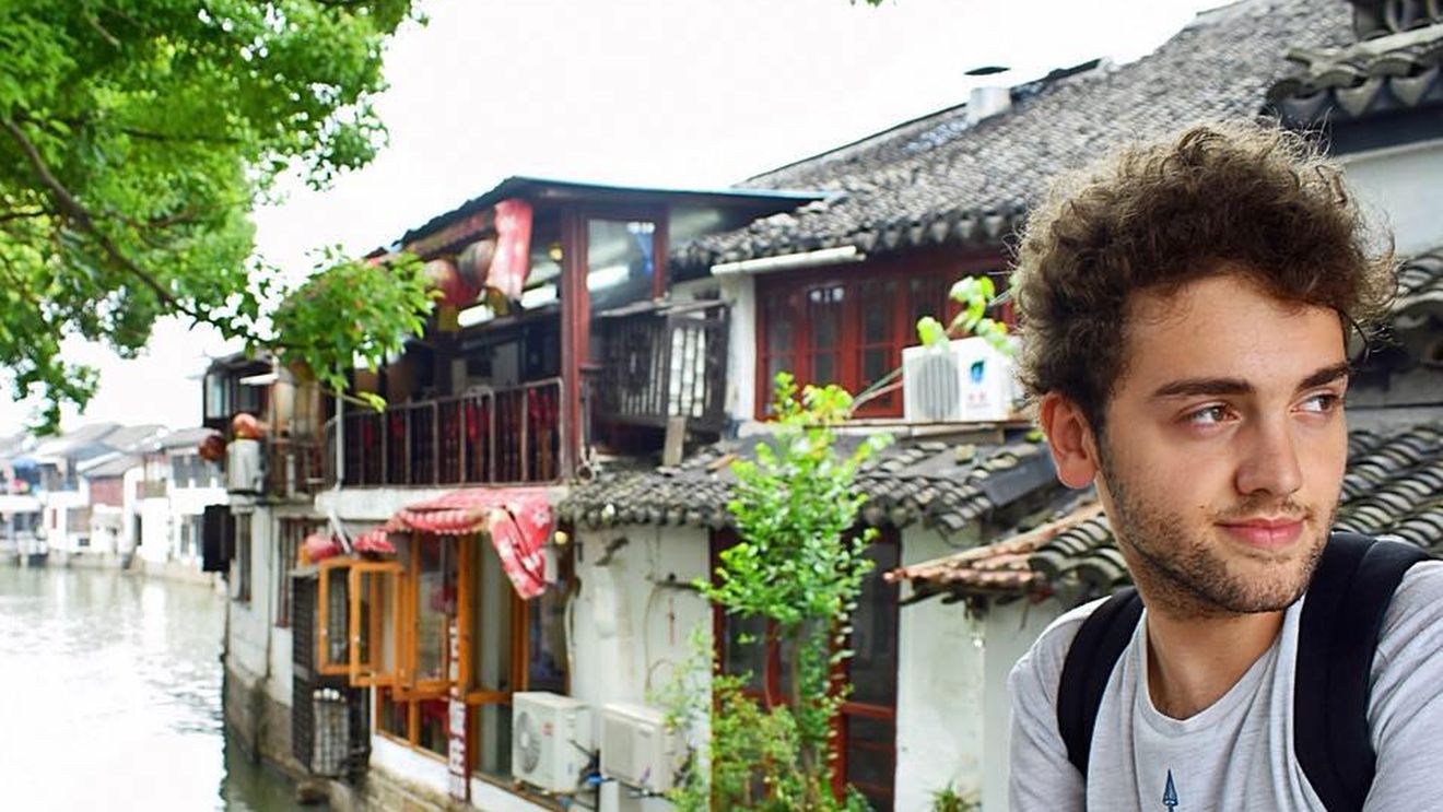 Un român a luat primul examenul de Medicină în Italia, dintre 60.000 de candidați: În România poți trece examenul doar dacă eşti tocilar și înveţi toată teoria pe de rost