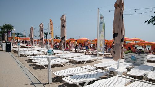 Ministrul Ștefan Oprea avertizează că nu s-a desfășurat încă licitația pentru plaje, deși 1 Mai bate la ușă: „Să nu ne mirăm că ajunge şezlongul să coste 100 de lei. O concesiune pe termen scurt înseamnă costuri mai mari”