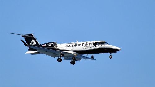 Procurorii DIICOT: Zborurile cu avioane private efectuate de Nordis au costat în total peste 1,5 milioane de euro / Printre ele, zborurile documentate de G4Media.ro  în care au fost liderii PSD Ciolacu, Grindeanu și Simonis / Ferrari, Bentley, Rolls Royce de aproape 5 milioane de euro