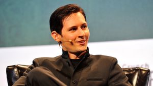 George Simion anunță că AUR va comunica cu susținătorii doar prin rețeaua Telegram, fondată de miliardarul rus Pavel Durov 