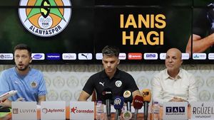 Echipa turcă Alanyaspor, cu Hagi în teren, a pierdut acasă în faţa lui Galatasaray cu 0-1