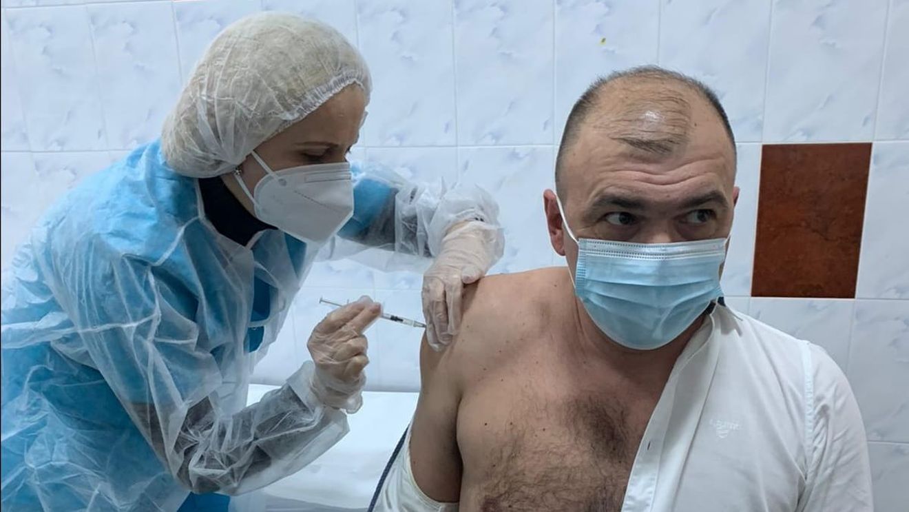 Și primarul municipiului Caransebeș, Felix Borcean, s-a vaccinat anti-COVID