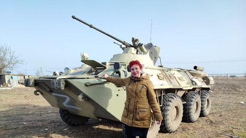 FOTO Kosovo a reținut o jurnalistă rusă la graniță sub suspiciunea că ar putea fi spioană pentru serviciile secrete militare rusești / Daria Aslamova apare în fotografii cu Serghei Lavrov și Bashar al-Assad