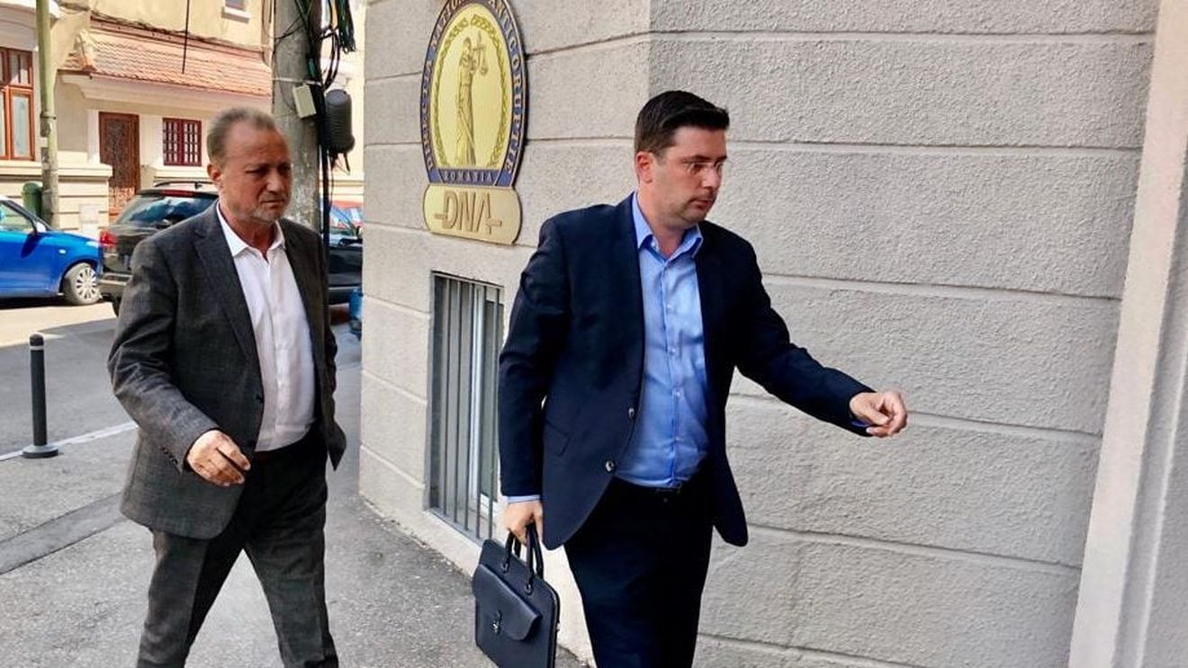 Liderul ALDE Teleorman, Sami Calotă, audiat la DNA / Considerat unul dintre apropiații lui Dragnea, a vândut măști FFP2 cu 60 de lei Ambulanței Teleorman