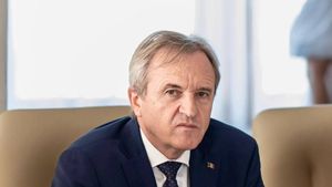 Partidul DREPT a sesizat Agenția Națională de Integritate în cazul deputatului PSD Mihai Weber, pe care îl suspectează de incompatibilitate și fals în declarația de avere