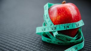 Dieta mediteraneeană hipocalorică și exercițiile fizice limitează pierderea osoasă, chiar și în timpul pierderii în greutate, potrivit unui studiu