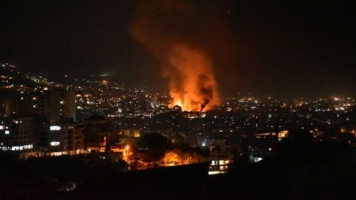 Premierul Libanului spune că țara sa ”nu are altă opțiune” decât diplomația, în războiul Israel-Hezbollah / Armata îndeamnă populația să nu se lase atrasă în ”acțiuni care ar putea afecta pacea civilă”