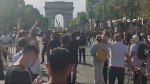 VIDEO Mii de persoane au manifestat în Franța, sâmbătă, împotriva permisului de sănătate și a vaccinării obligatorii pentru unele profesii