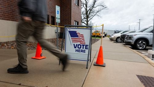Cele 13 districte de care atârnă cursa pentru Casa Albă